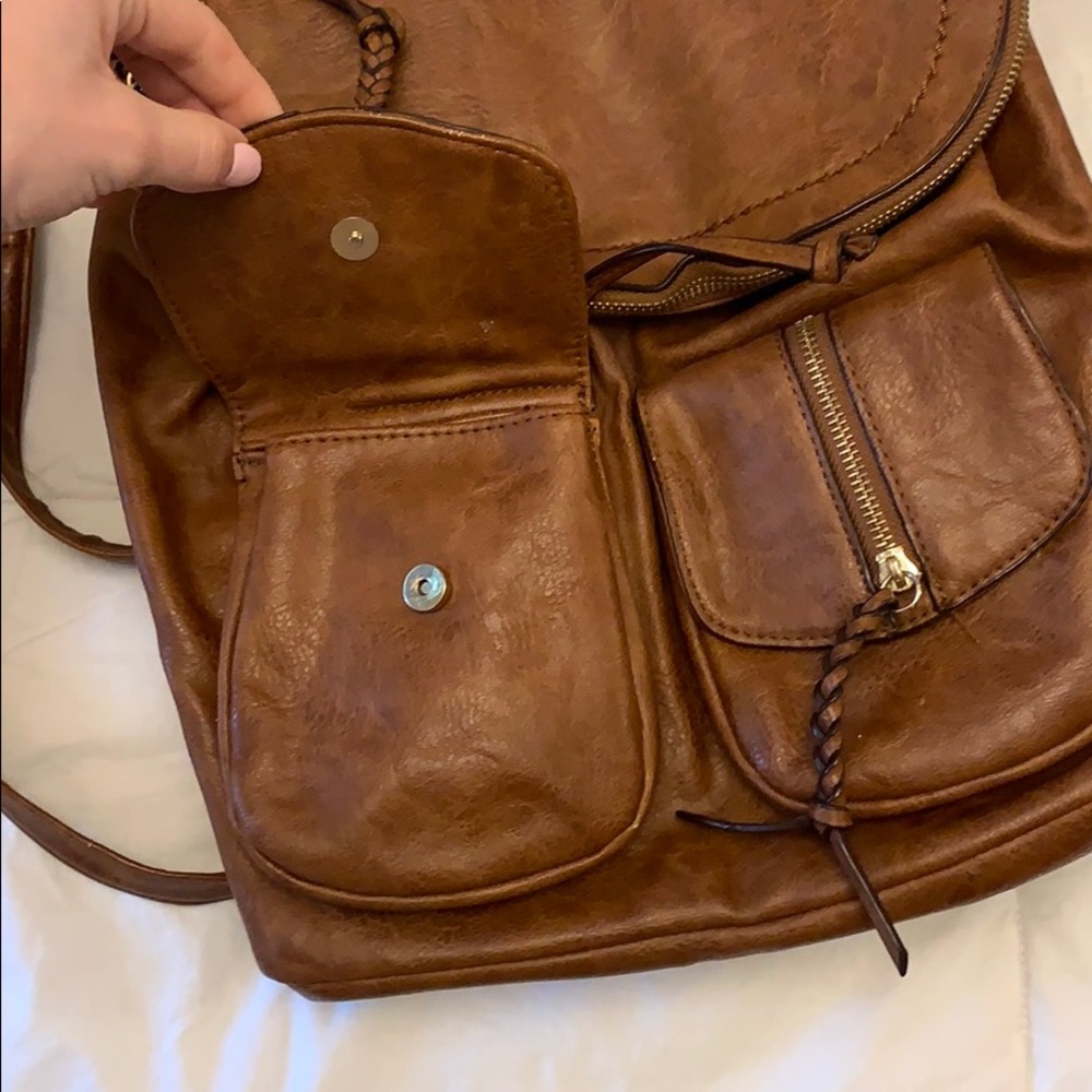 Back pack - Picture 4 of 6